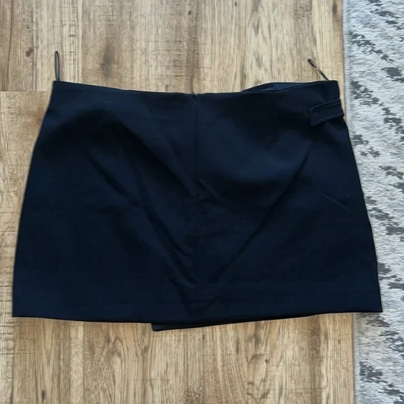 NEW! Zara Black Skirt with Asymmetrical Pocket - Picture 9 of 11